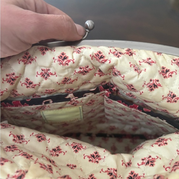 LEMON HILL QUILTED PURSE EUC - Picture 3 of 3